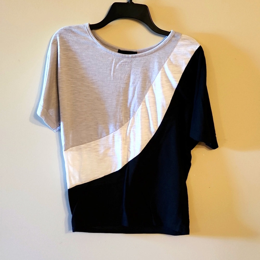 Black/Gray/White slouch short sleeve top